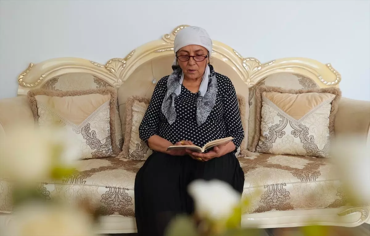 60 yasinda lise diplomasi aldi bNwc3MP2