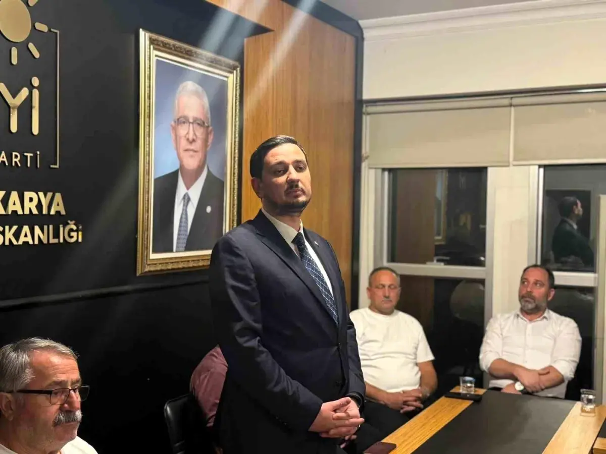 iyi parti sakarya il baskani ahmet ucak istifa etti Xxt41dO5