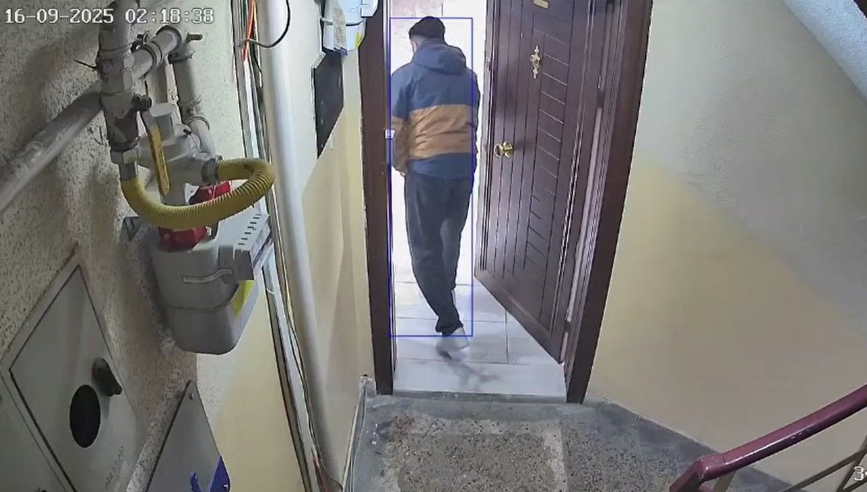 siparis goturdugu eve girmeye calismisti kuryenin ifadesi ortaya cikti wR5jCNf8