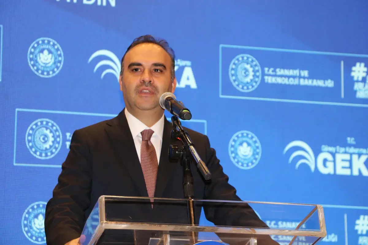 bakan kacir turkiye yuzyilinda aydini kalkinmanin oncu sehri haline getiriyoruz YUBNac5m