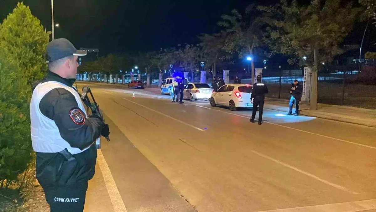 karamanda sok asayis uygulamasi NJbMXSEe.jpg